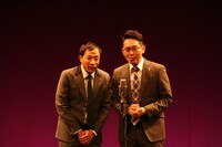 11日の公演に出演したナイツ。(c)TITAN