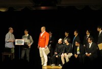 「世界芸人名作名鑑」の様子。