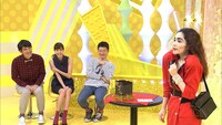 左からココリコ田中、新川優愛、ザブングル加藤、平野ノラ。(c)メ～テレ