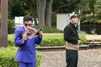 （左から）えなりかずき、くりぃむしちゅー上田。(c)日本テレビ