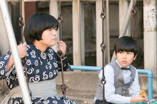 （左から）おかずクラブ・オカリナ、鈴木福。(c)日本テレビ