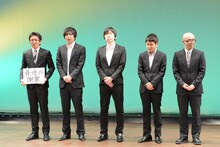 7本目のユニットコントのワンシーン。左からダブルブッキング黒田、磁石・佐々木、風藤松原・松原、ダブルブッキング川元、Hi-Hi岩崎。