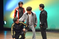 「劇団チリヨウ」による演技のワンシーン。