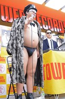 トーク中のT-STYLE。