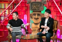 「なるみ・岡村の過ぎるTV」に出演する、（左から）ナインティナイン岡村、雨上がり決死隊・宮迫。(c)ABC