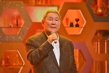 「浅草キッド」を歌うビートたけし。(c)日本テレビ