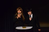 司会を務めたラブレターズ。