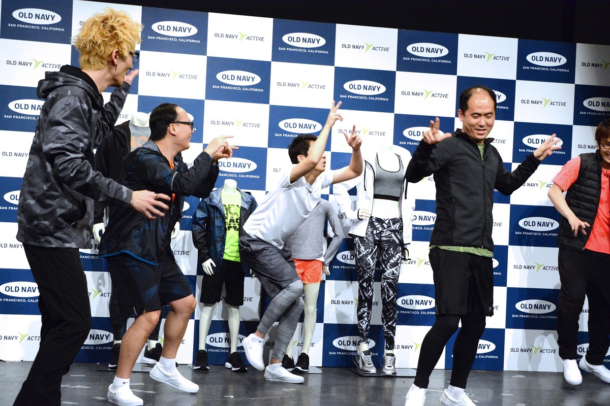 ダンス中に阿波踊りのような動きになったNON STYLE石田。