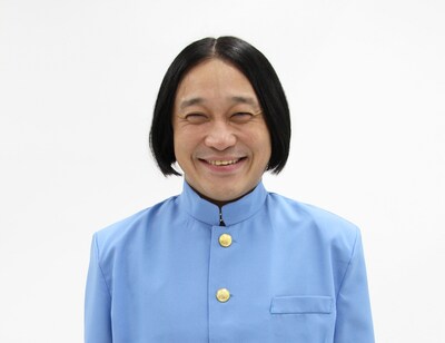 “謎の転校生”として会場内に出現する永野。