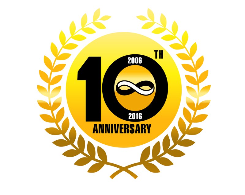 ヨシモト∞ホール10周年のロゴ。