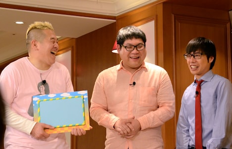 左からキャイ~ン・ウド鈴木、インデペンデンスデイ。