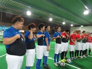 「ハッスル指数」を計測するセンサーを全員が装着。