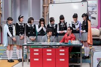 「ウレロ☆無限大少女」第9話「ホメロ☆無限大少女」のワンシーン。(c)「ウレロ☆無限大少女」製作委員会