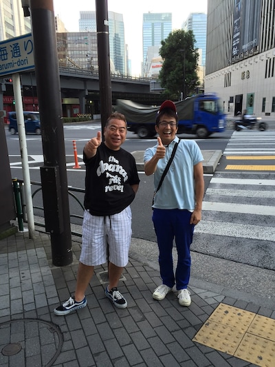 左から出川哲朗、堀内健。