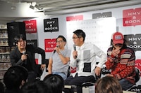 トーク中の（左から）佐久間宣行プロデューサー、おぎやはぎ、英勉。