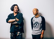 左から伊藤雄和（OLEDICKFOGGY）、バイきんぐ小峠。