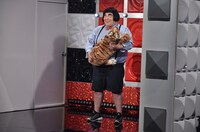 「NIRAMEKKO ～出オチ最強選手権～」に出場するカバと爆ノ介カバ。(c)読売テレビ