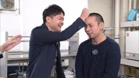 千鳥によるロケのワンシーン。(c)日本テレビ