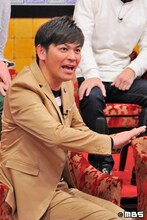 ゲストのますだおかだ岡田。