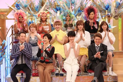 「日曜ファミリア・さんまの東大方程式」の出演者たち。(c)フジテレビ