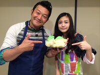 「にじいろジーン」に出演する（左から）山口智充、清水富美加。(c)関西テレビ