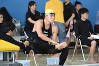 「炎の体育会TV」内のフィンスイミング企画のワンシーン。(c)TBS