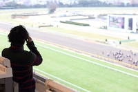 「最強馬券師決定戦！競馬バトルロイヤル」収録中の様子。