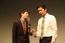 漫才中のウエストランド。