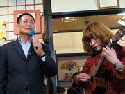 「キヨシの昭和歌酒場」に出演する（左から）中畑清、タブレット純。(c)BS朝日