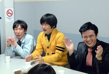 左から東京03飯塚、バカリズム、劇場ひとり。