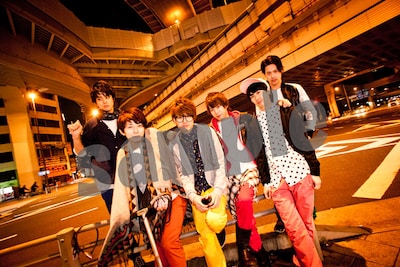 都内某ジャンクションで撮影された、JUNK∞TIONの生写真サンプル。