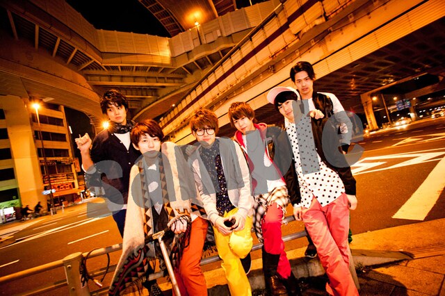 都内某ジャンクションで撮影された、JUNK∞TIONの生写真サンプル。