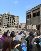 「軍艦島あるある、天候により上陸できない可能性が20%くらいありがち♪　だけどRGを信じて行ってみるツアー」の様子。