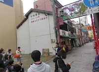 「軍艦島あるある、天候により上陸できない可能性が20%くらいありがち♪　だけどRGを信じて行ってみるツアー」の様子。