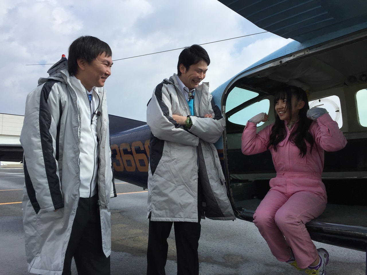 スカイダイビングロケのワンシーン。(c)関西テレビ