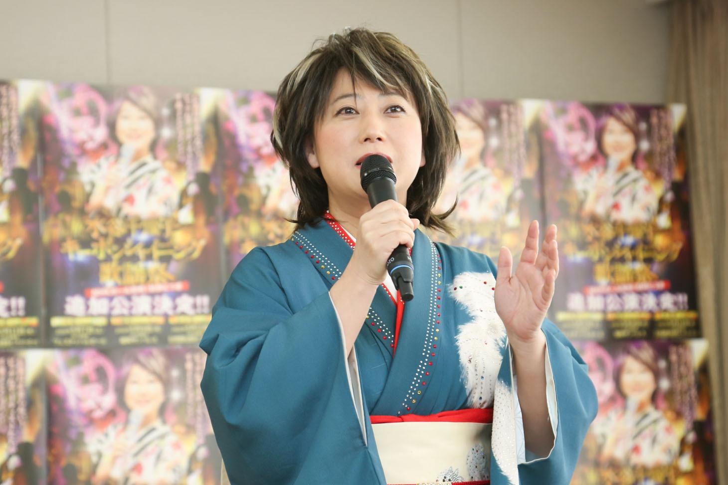 水谷千重子