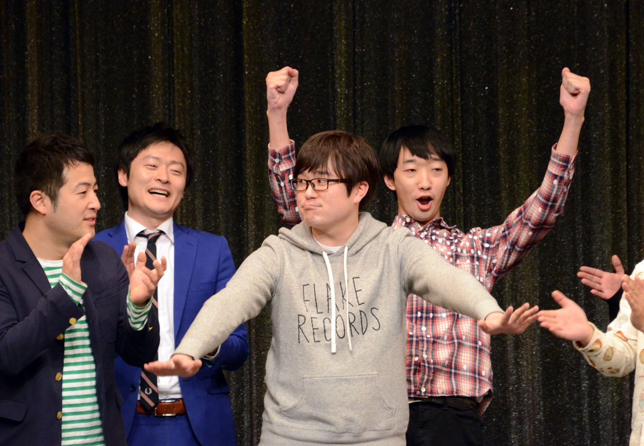 Aブロックを勝ち上がったラバーガール。