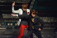 左からてのりタイガー村、ランパンプス小林。