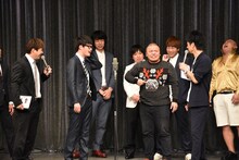 いぬの話をしたあとに犬が登場するショートコントをやろうとして失敗するセルライトスパ。