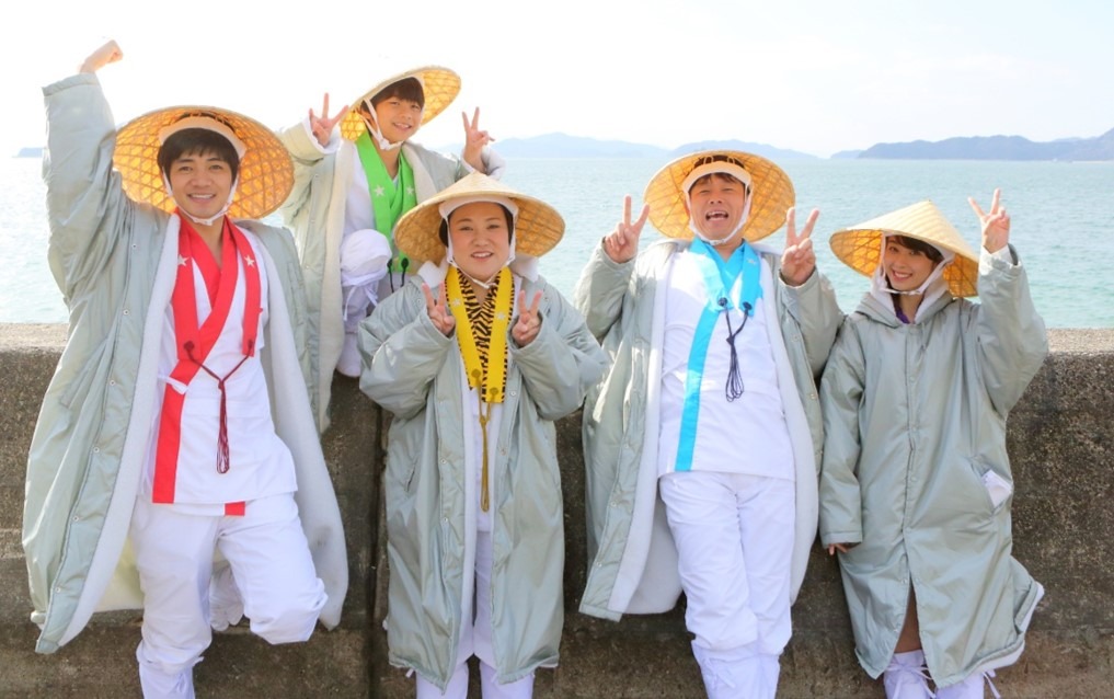 動画「松山発オリジナルロードムービー『移住お遍路 Moving☆5』」撮影中のワンシーン。