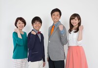 「ひろしま深掘りライブ フロントドア」に出演する（左から）串山真理アナ、ロザン菅、ロザン宇治原、大重麻衣アナ。