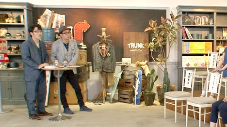 「おぎやはぎのガチャポン名鑑～適当に選んだタレントとゆるふわトーク～」のワンシーン。(c)メ～テレ