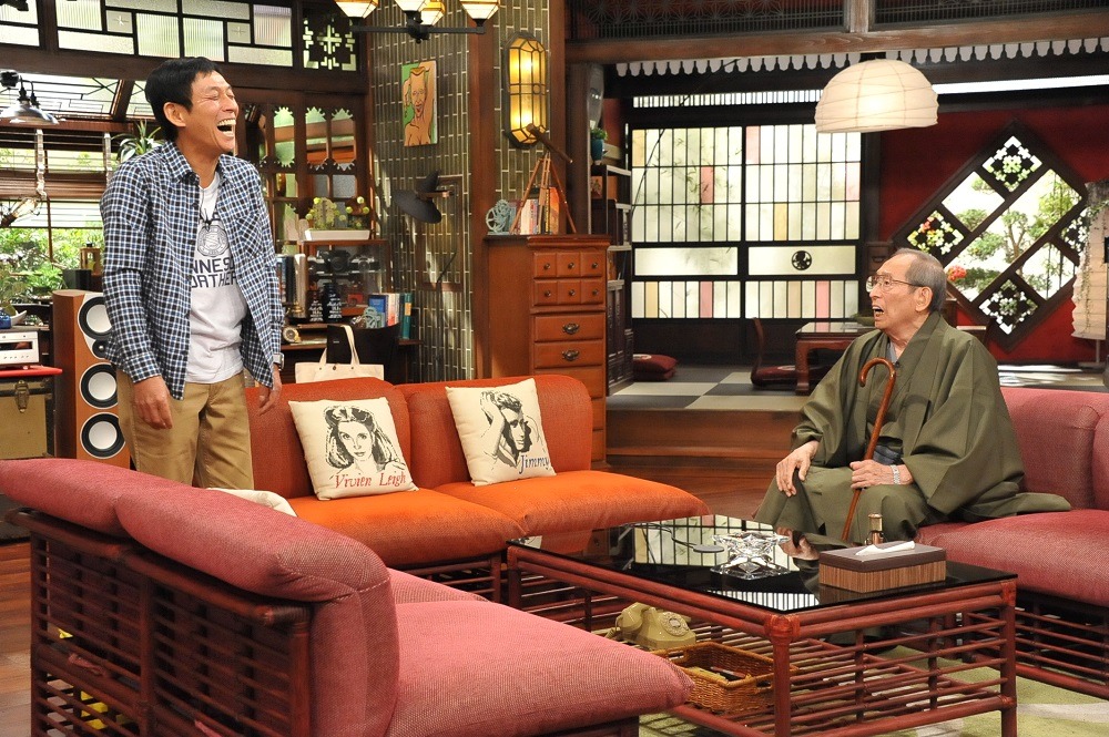（左から）明石家さんま、笑福亭松之助。 (c)関西テレビ