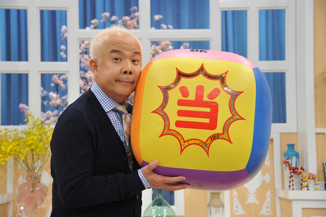 「ごきげんよう」でMCを務めた小堺一機。(c)フジテレビ