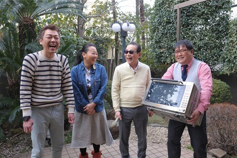 （左から）玉袋筋太郎、いとうあさこ、タモリ、カンニング竹山。(c)テレビ朝日