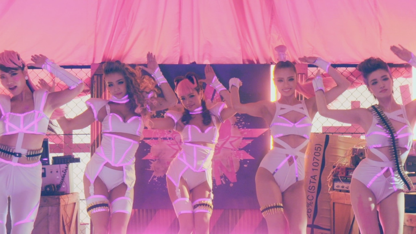 CYBERJAPAN DANCERS