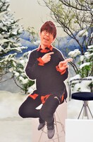 取材会を欠席したオリエンタルラジオ藤森の写真パネル。