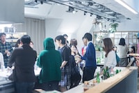 昨年実施された「企画でメシを食っていく」の懇親会の様子。