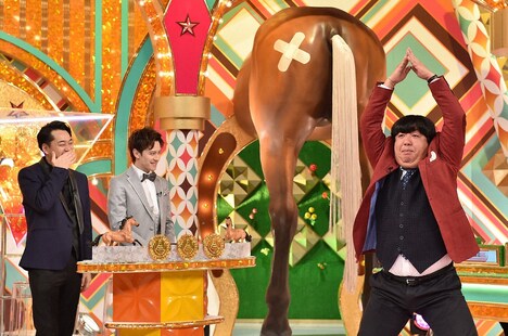 （左から）バナナマン設楽、ウエンツ瑛士、バナナマン日村。(c)TBS