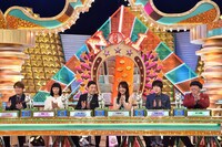 パネラー出演者たち。(c)TBS